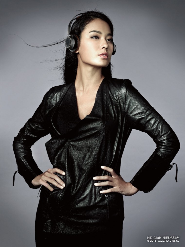 【新聞稿圖片4】Plantronics BackBeat SENSE 台灣產品代言人 黑珍珠名模王麗雅.jpg.jpg