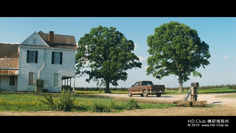 Looper(迴路殺手)2012.2160p-004.jpg