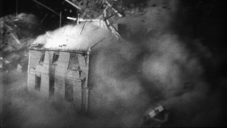 尘封核爆 Trinity.And.Beyond.1995 05.jpg