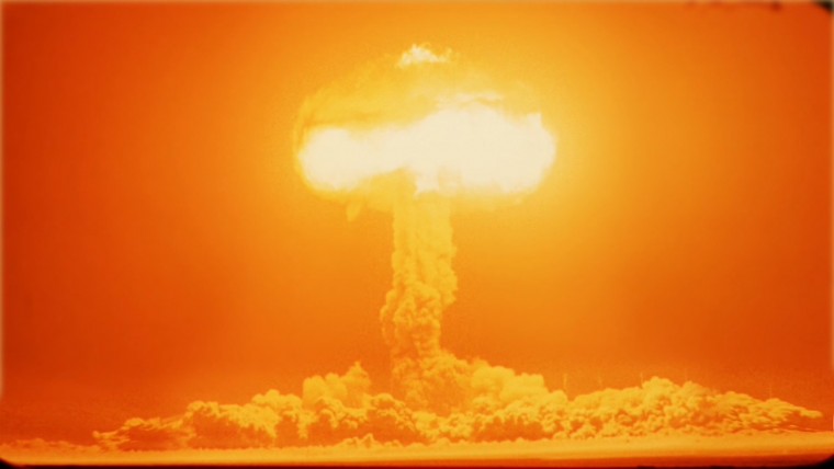 尘封核爆 Trinity.And.Beyond.1995 06.jpg