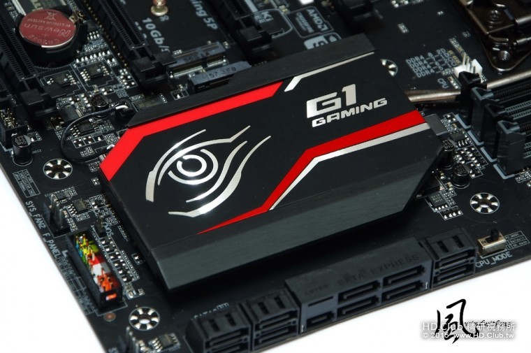 G1X995P01.jpg