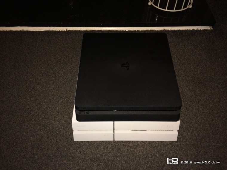 PS4-Slim_08-21-16_013.jpg