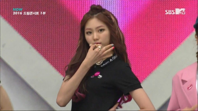 160612.SBS MTV.2016 드림콘서트.CLC-아니야.HDMI.1080i.by.Shaytyen.ts_20160614_171.jpg