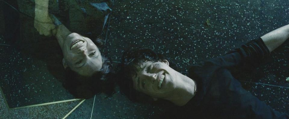 Powder.Blue.2009.720p.BluRay.x264-CiNEFiLE[(122038)21-21-43].JPG