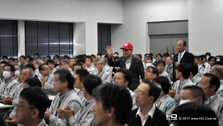 圖說：社長入場.jpg