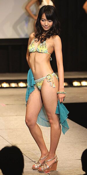 0f32e05d5372d40c8b5e8a8cfac0a2be--bikini.jpg