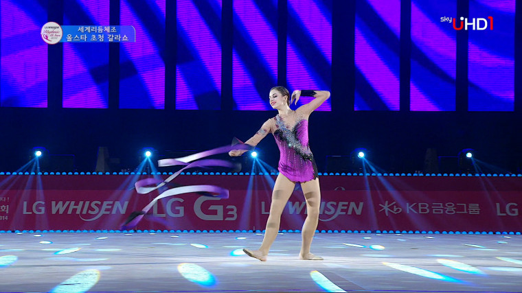 [SkyUHD.4K.现场] 全明星选手邀请表演 第1部 2160p UHDTV AAC 2.0 HEVC_60fps_10bit.t.jpg