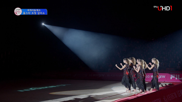 [SkyUHD.4K.现场] 全明星选手邀请表演 第1部 2160p UHDTV AAC 2.0 HEVC_60fps_10bit.t.jpg