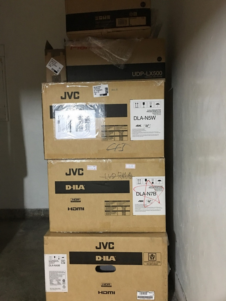 新機很重~NX9含箱重27公斤，兩台LX 500也超重的