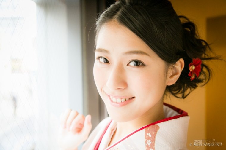 20140104yamag_IkezawaAyaka_1_cs1e1_1000x.jpg