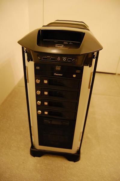 前蓋是可拆式的