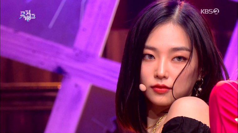 190913 KBS Music Bank CLC - Devil.ts_20190914_110623.024.jpg