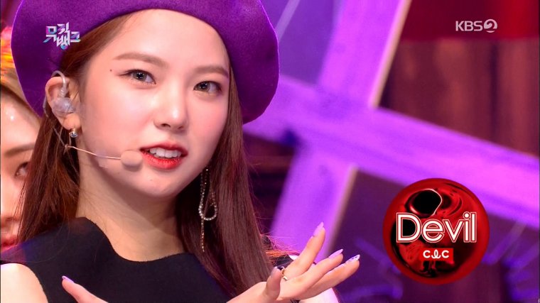 190913 KBS Music Bank CLC - Devil.ts_20190914_110627.554.jpg