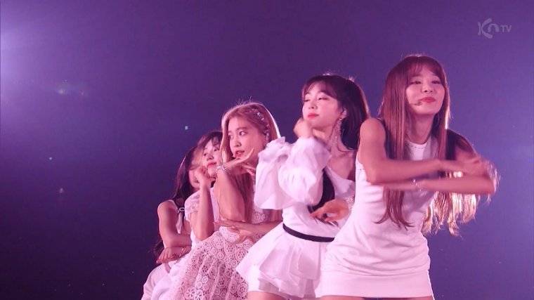 191026 KNTV SMTOWN LIVE 2019 in tokyo - Red Velvet - Sappy.ts_20191028_130208.698.jpg