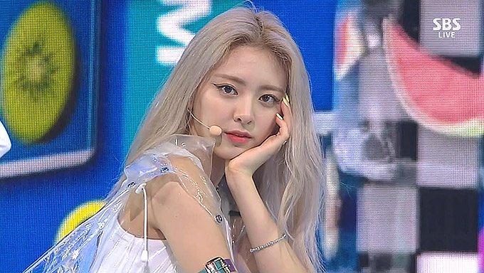 190811-SBS-Inkigayo-ITZY---ICY.ts_snapshot_01.jpg