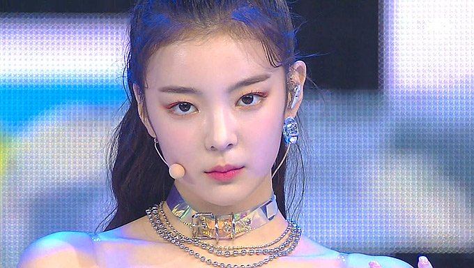 190811-SBS-Inkigayo-ITZY---ICY.ts_snapshot_00.jpg