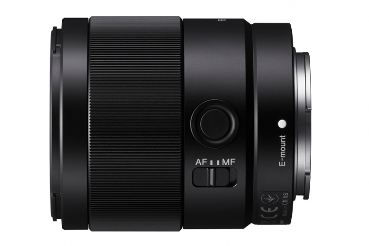 圖2) 全新 Sony FE 35mm F1.8 具備 9 片圓形光圈葉設計、最大光圈 F1.8 可創造柔和美.png