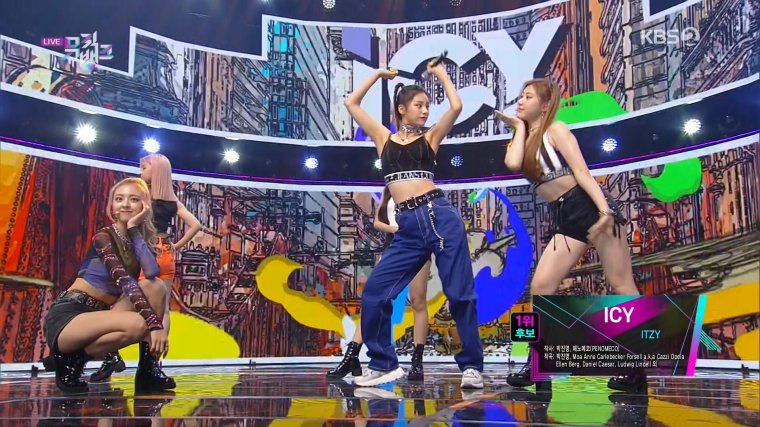190823 KBS Music Bank ITZY - ICY.ts_20190824_045148.290.jpg