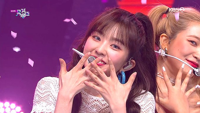 190830-KBS-Music-Bank-Red-Velvet---Umpah-Umpah.ts_snapshot_03.jpg