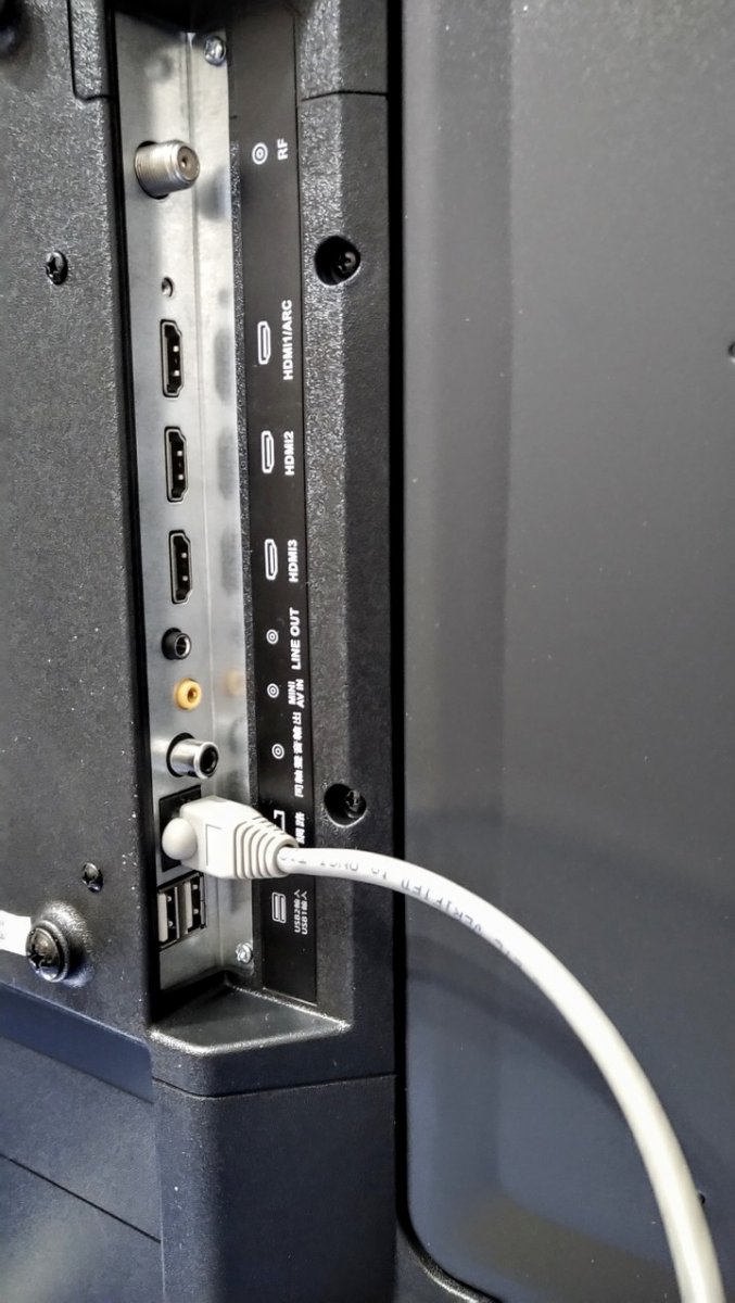 剛剛測試家裡WIFI已經覺得很好.但建議接有線網路.畫面跑的超順