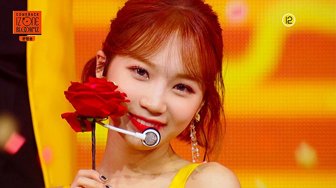 IZONE---SO-CURIOUS-(200217-Mnet-BLOOMIZ-Comeback-Showcase-E01).ts_snapshot_03.jpg