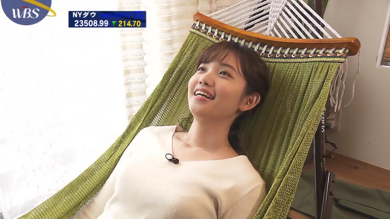 田中瞳_女子アナ_オッパイ_テレビキャプ画像_20.jpg