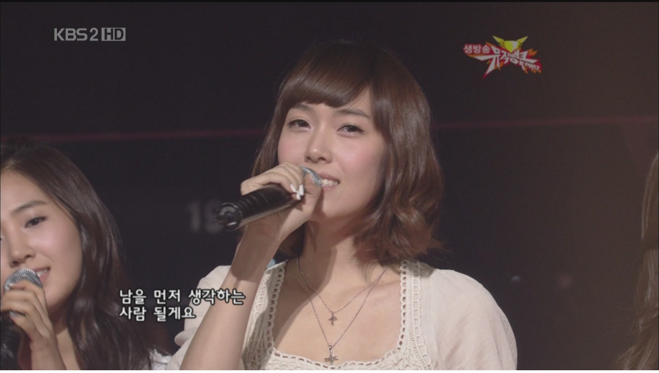 少女時代-Dear.Mom 090130 KBS2 MusicBank[(001049)12-31-44].JPG