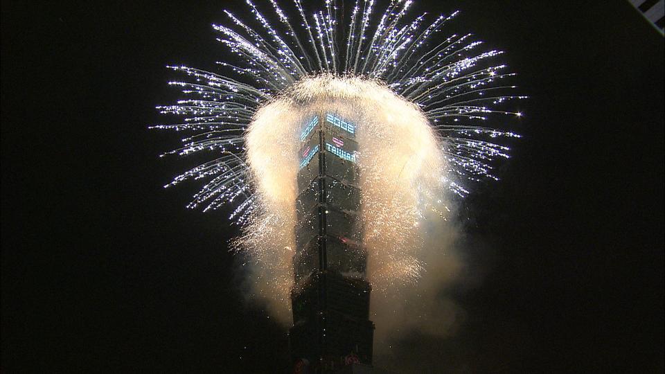 HD.Club-2008.Taipei.101.FireWorks-v3-018.jpg