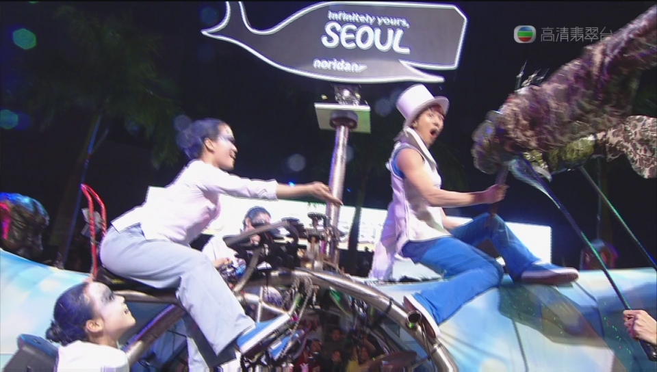 100214 國泰航空新春國際匯演之夜 A[14-40-28].JPG