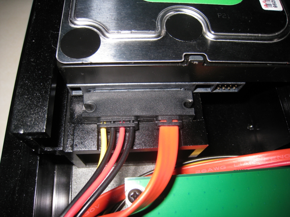 先正常連結，等一下來鎖鏍絲(划牙那顆用尖嘴鉗取下)