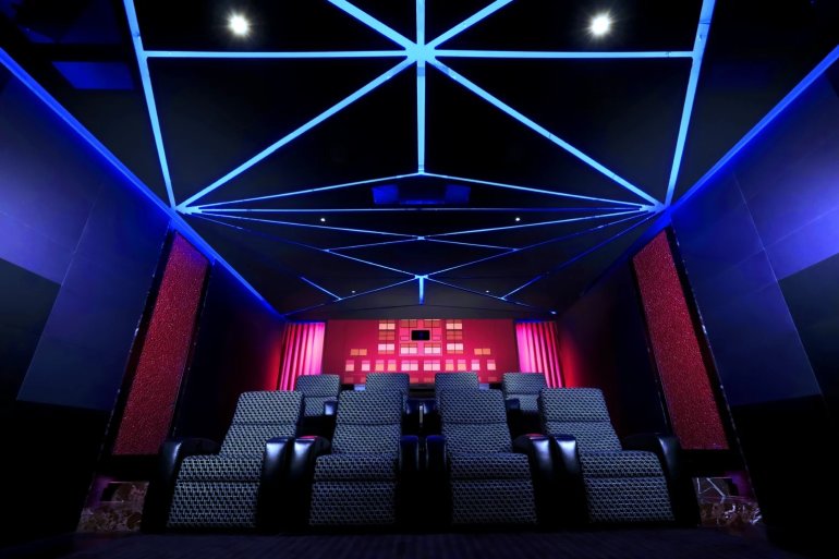 Blue-Ceiling-1536x1024.jpeg