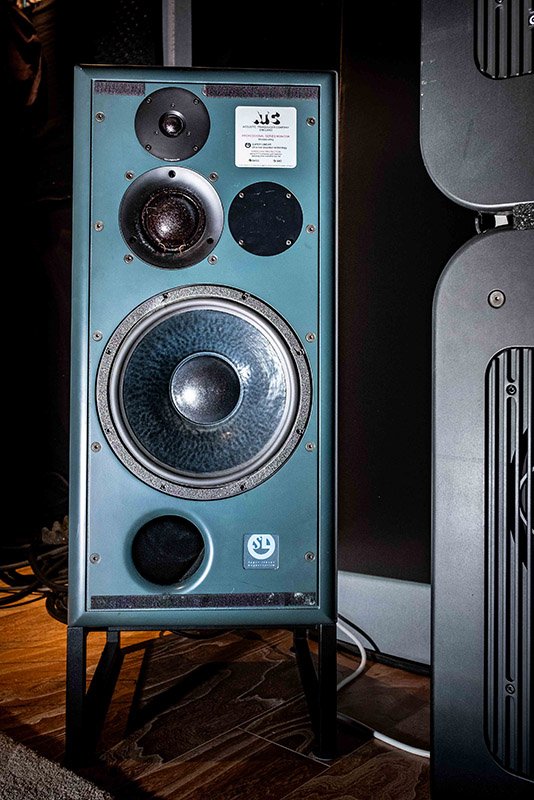HIFIROOM_5.jpg