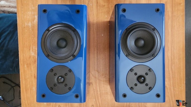 5598312-14bf5791-philharmonic-audio-true-mini-blue-speaker-pair.jpg