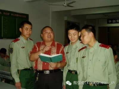 百度胖老师吧上海市公 安局轨道交通分局石宇玉老师求救  微信抖音快手百度贴吧百科图片视频知道搜索上海胖 ...