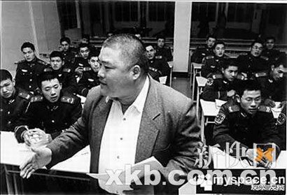 百度胖老师吧上海市公 安局轨道交通分局石宇玉老师求救  微信抖音快手百度贴吧百科图片视频知道搜索上海胖 ...