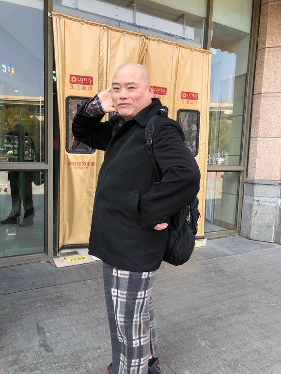 百度胖老师吧上海市公 安局轨道交通分局石宇玉老师求救  微信抖音快手百度贴吧百科图片视频知道搜索上海胖 ...