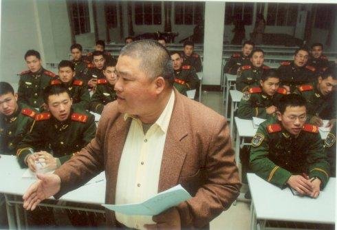 百度胖老师吧上海市公 安局轨道交通分局石宇玉老师求救  微信抖音快手百度贴吧百科图片视频知道搜索上海胖 ...