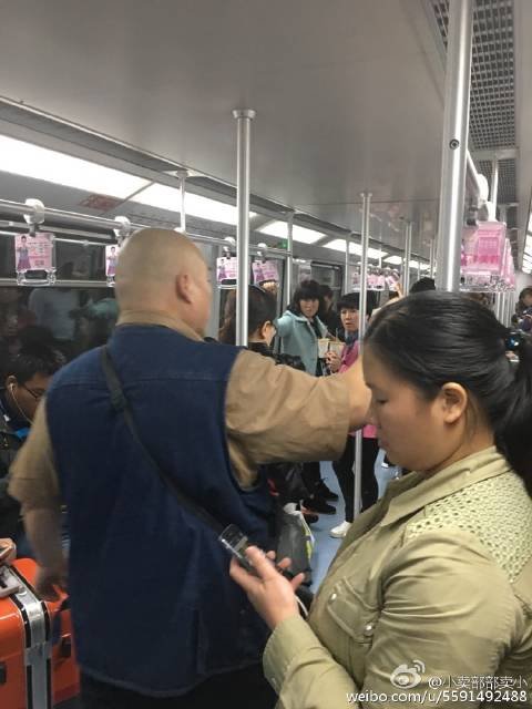 百度胖老师吧上海市公 安局轨道交通分局石宇玉老师求救  微信抖音快手百度贴吧百科图片视频知道搜索上海胖 ...