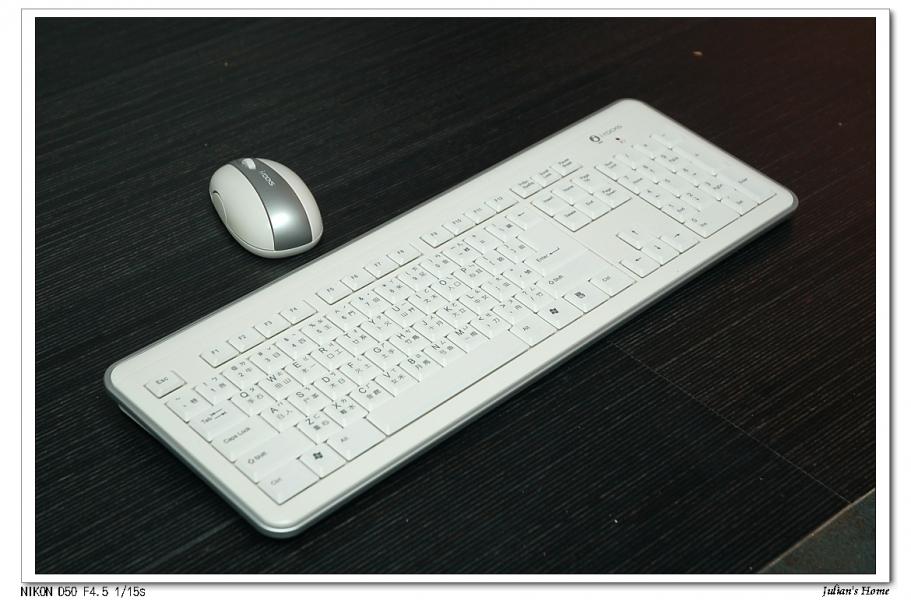 靈敏度尚可的鍵盤滑鼠組